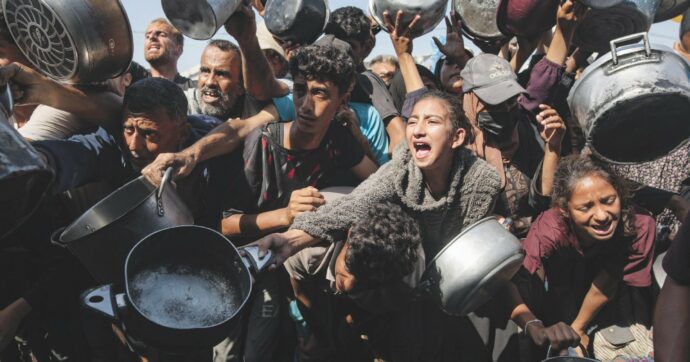 “Aiuti bloccati”. E Tajani parla di cibo italiano