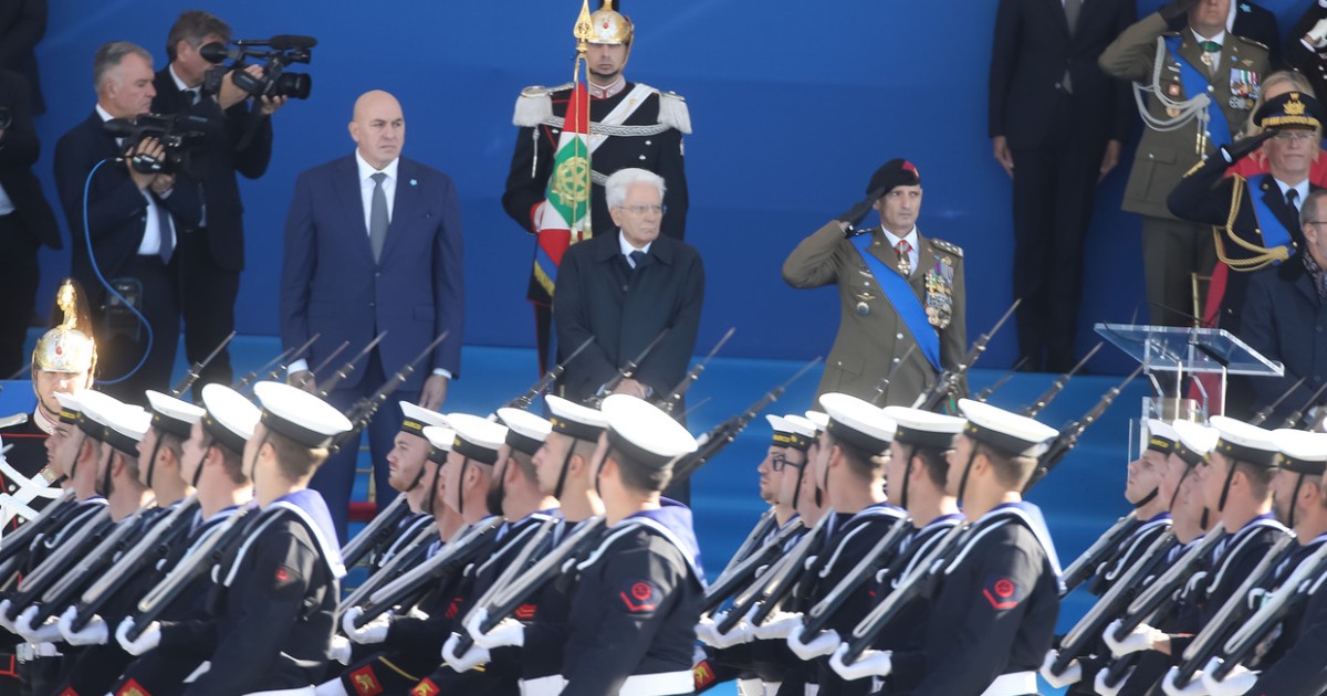 Crosetto, anche all’Italia serve il ministro della Guerra? Dietro la leva volontaria un disegno bellicista