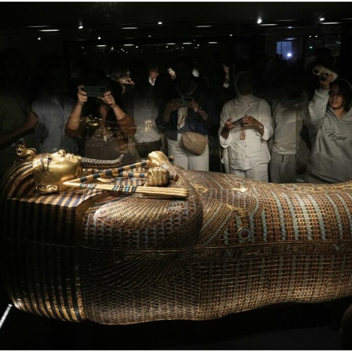 Egittomania | Dal mega-museo inaugurato al Cairo al murale di Pietrasanta passando per i tesori dei faraoni alle Scuderie del Quirinale