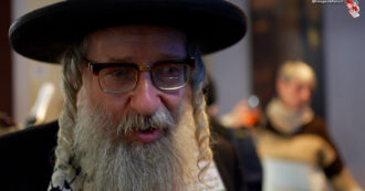 Copertina di “Fermare l’oppressione a Gaza è un dovere religioso”: anche due rabbini a Genova al fianco dei portuali