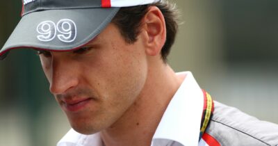 Copertina di Nuovi guai per Adrian Sutil: il pilota ex Formula 1 arrestato per una maxi frode sulle auto di lusso