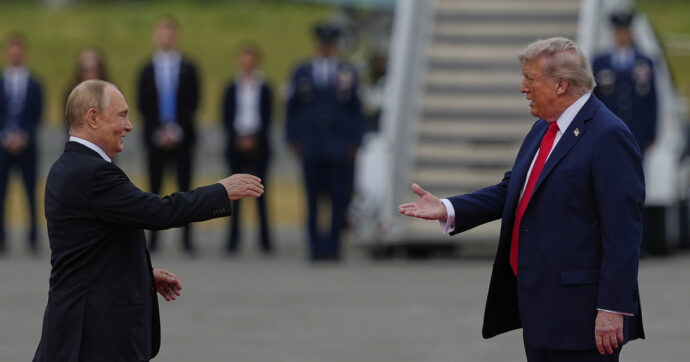 Altro che nemico, la Russia è terra di opportunità. Il Wall Street Journal e l’arte di Trump: “Fare soldi, non la guerra”