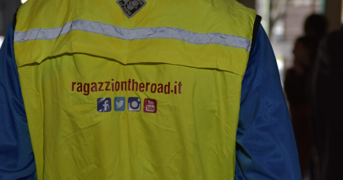 Gli studenti sospesi affiancheranno vigili e servizi di emergenza sulle strade: il progetto in una scuola di Bergamo