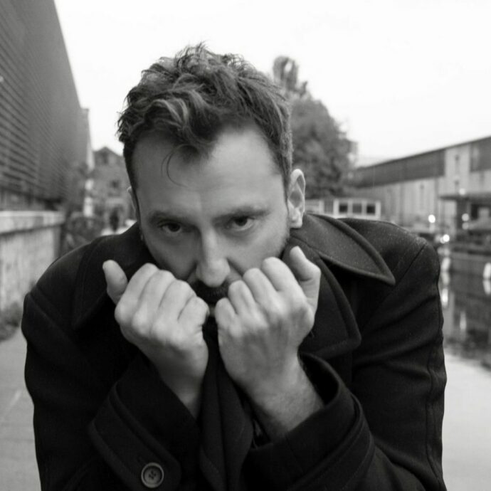 “La lieve forma di schizofrenia? Da due anni prendo medicinali con costanza. Ragazze Facili l’ho scritta grazie a Giorgia Cardinaletti”: così Cesare Cremonini