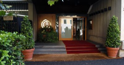 Copertina di “Ha dato del tu a una socia”: addetta alle pulizie licenziata porta in tribunale il Circolo Canottieri Roma