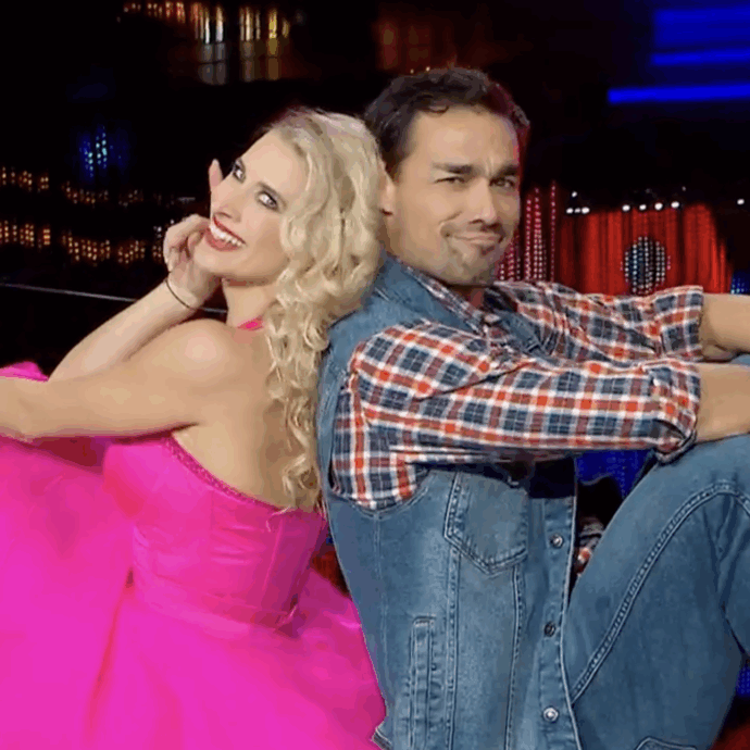 Ballando con le Stelle, le pagelle: Fabio Fognini e il tango argentino freddo, Barbara D’Urso “schiacciata” dalla sua clip e Andrea Delogu corona il suo sogno