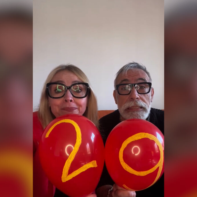 Conti annuncia i big di Sanremo 2026, i Jalisse esclusi per la 29esima volta: e loro reagiscono (con ironia) sui social – Video