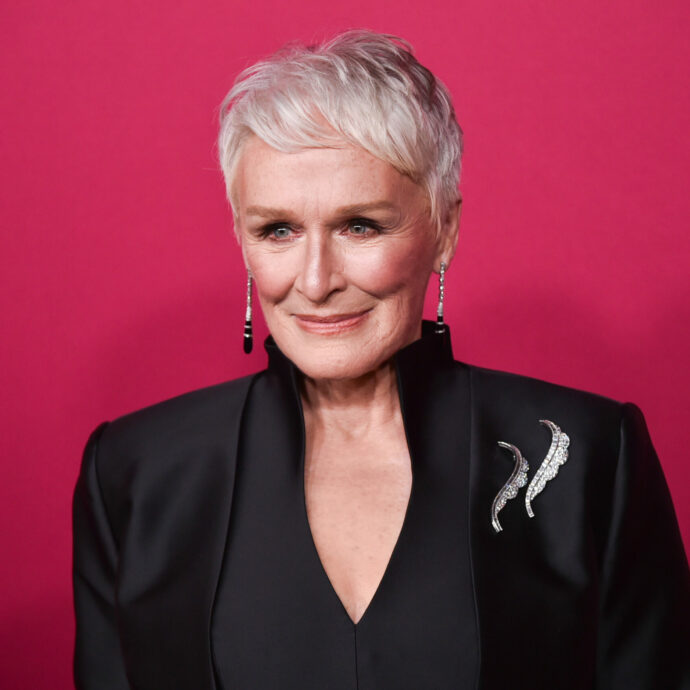 “Ho vissuto 15 anni in una setta. Una sorta di abuso psicologico mascherato da una misoginia latente”: la confessione choc di Glenn Close