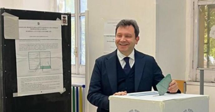 Sfiduciato il sindaco di Afragola Antonio Pannone, crolla un avamposto del governo Meloni in Campania