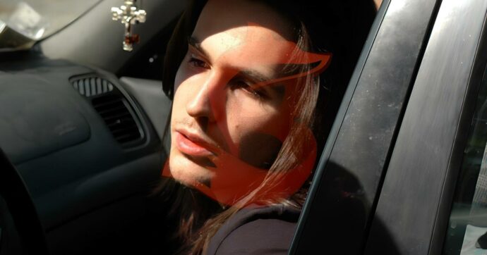 Garlasco, pubblicate le foto di Sempio davanti a casa Poggi dopo il delitto. La legale: “Confermano il suo racconto”