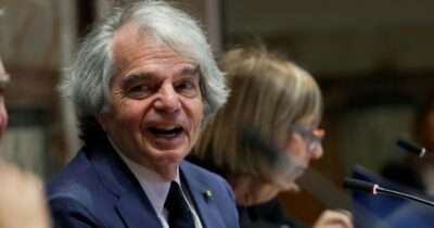 Copertina di Lobby, la legge della destra: affiderà i controlli al Cnel di Brunetta