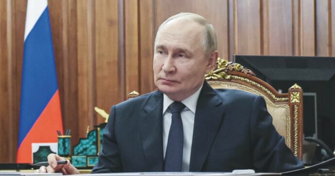 Cavo Dragone e gli attacchi “preventivi” a Mosca, il generale Mini: “Altro che ‘proattivi’: siamo già in guerra anche senza pretesti”