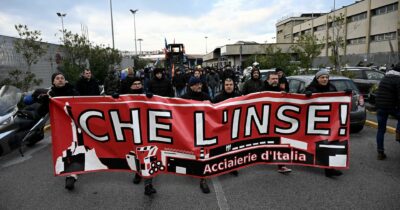 Copertina di Ex Ilva, riparte la protesta: gli operai di Genova in piazza