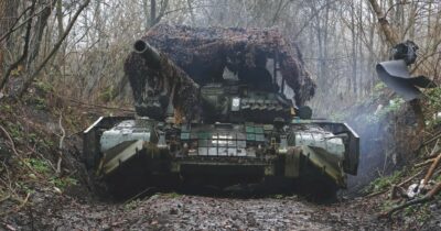 Copertina di Mosca: “Prese Pokrovsk e Volchansk”. Usa: “A novembre avanzata record”