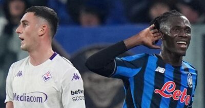 Copertina di “Adesso sento Geri De Rosa che fa il basket”: il telecronista Sky sbrocca in diretta, caos in regia durante Atalanta-Fiorentina