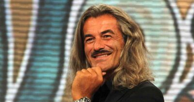 Copertina di “I capelli sono i tuoi? E me li tirano per verificare oppure mi chiedono di saltare. Con mia moglie abbiamo provato la fecondazione artificiale, dopo un aborto. Nulla”: così Demo Morselli