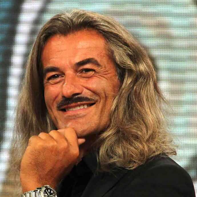 “I capelli sono i tuoi? E me li tirano per verificare oppure mi chiedono di saltare. Con mia moglie abbiamo provato la fecondazione artificiale, dopo un aborto. Nulla”: così Demo Morselli