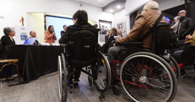 Copertina di Ricambi per carrozzine e scarpe ortopediche: un anno dopo spese ancora a carico delle famiglie. E le Regioni vanno in ordine sparso