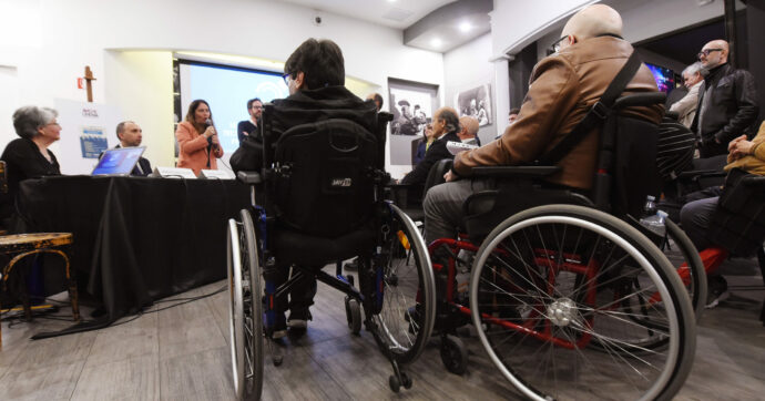 Ricambi per carrozzine e scarpe ortopediche: un anno dopo spese ancora a carico delle famiglie. E le Regioni vanno in ordine sparso