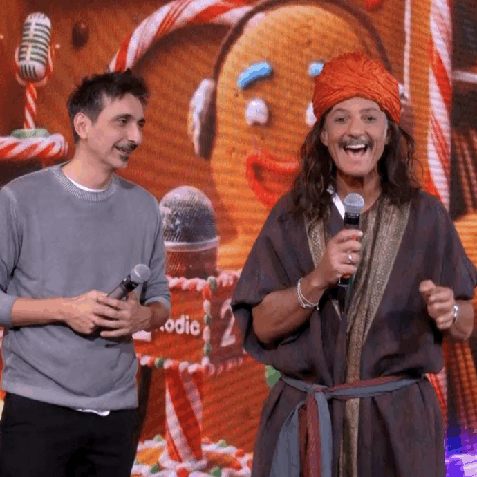 “Uno studente che vive a Milano e deve andare a trovare la famiglia non può pagare 840 euro di volo. Lavoratori, chi ha i figli lontani… Durante le feste non si può approfittare delle persone”