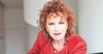 Copertina di Mannoia: “Porto in tour la meraviglia di Fossati e De André. Io a condurre Sanremo? Non dico di no”