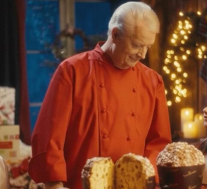 “Sono 150 anni che ve lo racconto, è sempre la stessa storia”: lo spot di Iginio Massari per il suo panettone fa discutere