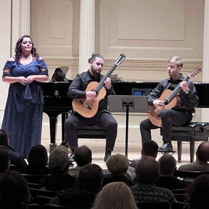 “È un anello di congiunzione tra tradizione italiana e mercato musicale americano”: BravItalia conquista New York e gli USA