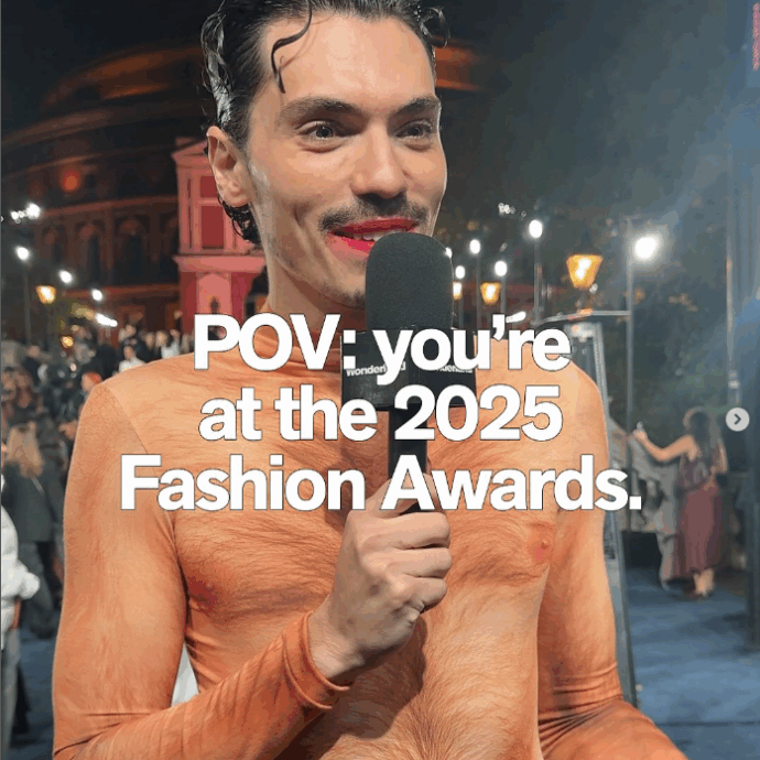 “Sembrava tutto nudo, con i peli e il p*ne in bella vista”: influencer si presenta così sul red carpet dei British Fashion Awards (ma non è come sembra)