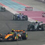 Copertina di Formula 1, ad Abu Dhabi si decide il mondiale: in tre in lotta per il titolo | Gli orari del weekend: dove vedere il Gp in diretta e in replica