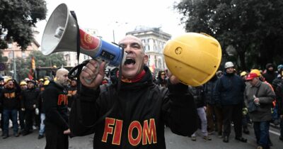 Copertina di Ilva: zero risposte agli operai e mano libera a Urso, la tattica del silenzio di Meloni fa esplodere Genova