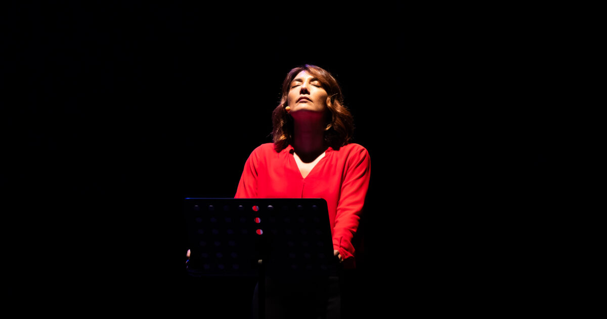 Corpo a corpo, la disobbedienza civile di Valentina Petrini: “Le polemiche su Più libri più liberi? Giuste ma vado in scena per ricordare che in Palestina c’è ancora la guerra”