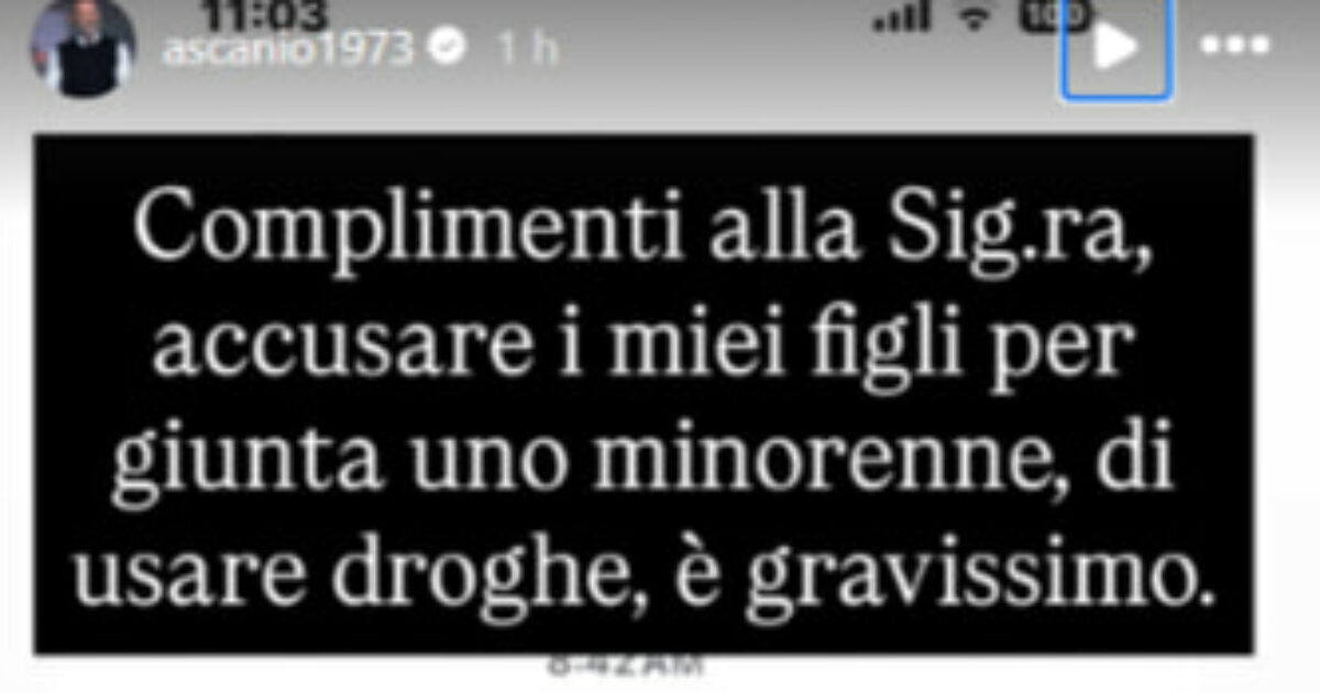 “Sei solo un co****ne. Vorrei vedere quei drogati dei tuoi figli”: Ascanio Pacelli travolto da un hater minaccia di denunciarlo