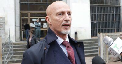 Copertina di Garlasco, scontro sulla perizia tra le difese. I legali di Stasi: “Primo punto fermo”. Gli avvocati di Sempio: “Valore zero”