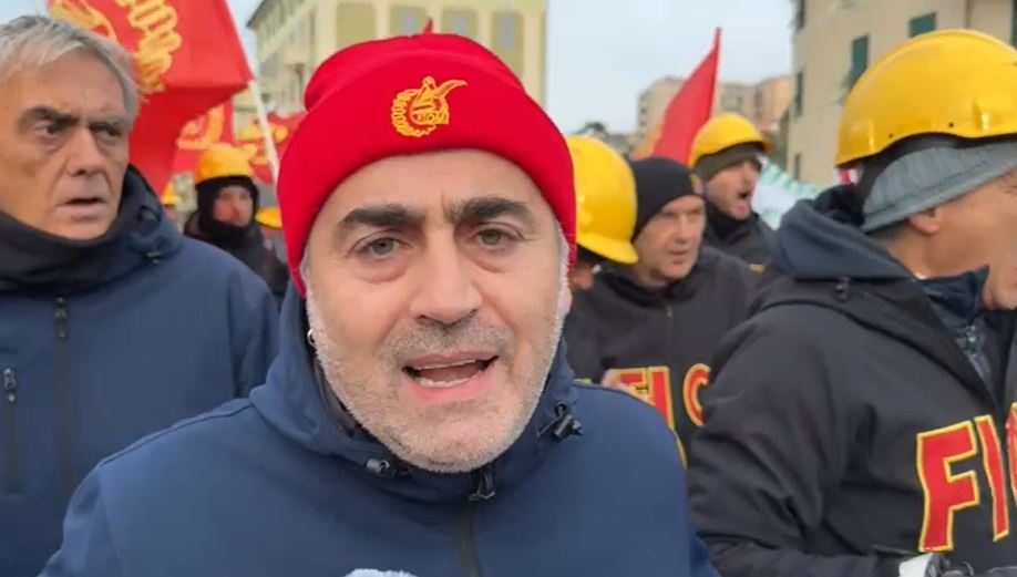 De Palma (Fiom): “Meloni apra le porte di Palazzo Chigi. Non ci fermeremo fino a quando non ci daranno il lavoro”