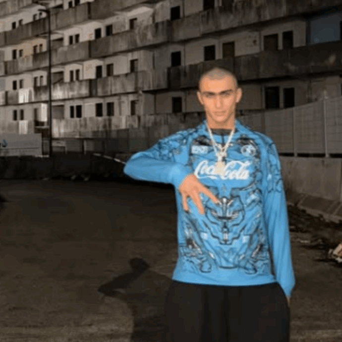 “Se i miei genitori hanno sofferto? Una volta con papà in autostrada gli chiedevo di correre, mi sono aggrappato urlando al finestrino… Se non avessi fatto questi errori non avrei capito tante cose”: parla Achille Costacurta