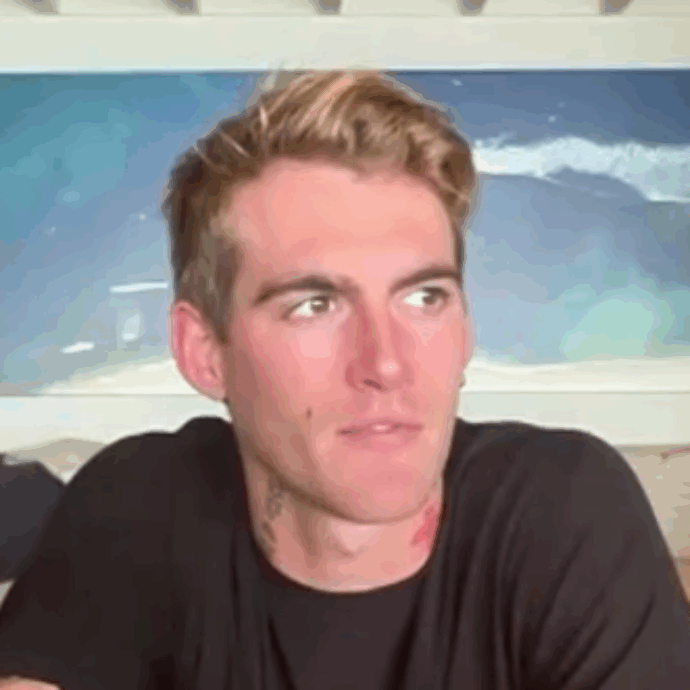 “Prendo farmaci per curare attacchi di panico e depressione, mi spaventa cosa succederebbe se non li prendessi più. Ne parlo con voi per dirvi che non siete soli”: così Presley Gerber, figlio di Cindy Crawford