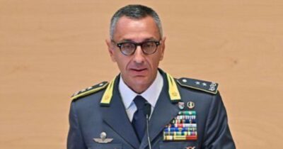 Copertina di Biglietti dei traghetti regalati: indagati vertici Fiamme Gialle. Tra gli iscritti il candidato al comando, Francesco Greco