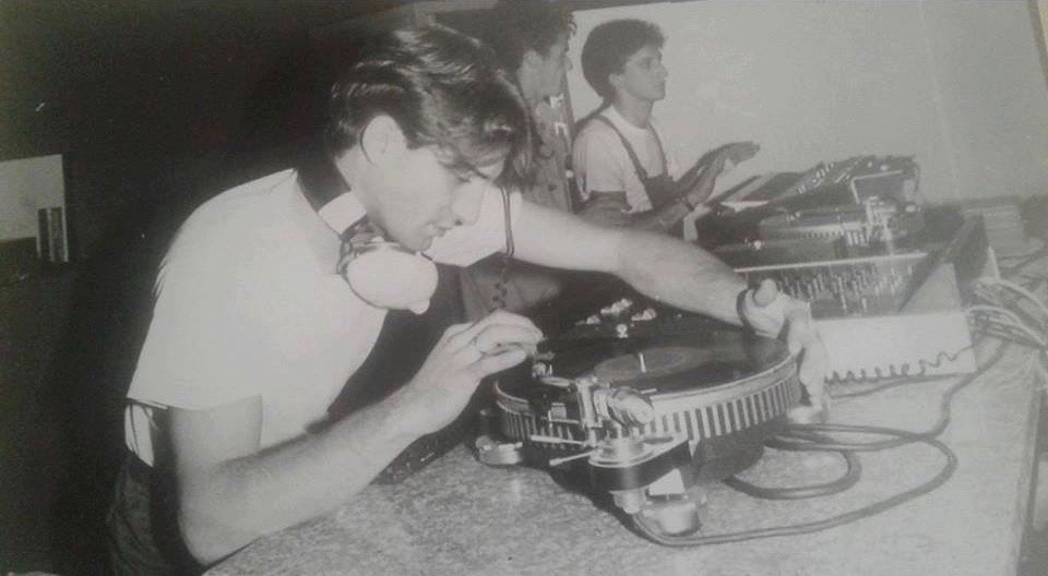 200 morto dj mozart tra i pionieri del clubbing italiano e presenza storica alla baia degli angeli di gabicce