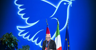 Copertina di I vescovi contro la corsa agli armamenti: “Necessità di difesa non siano occasione per contribuire al riarmo”