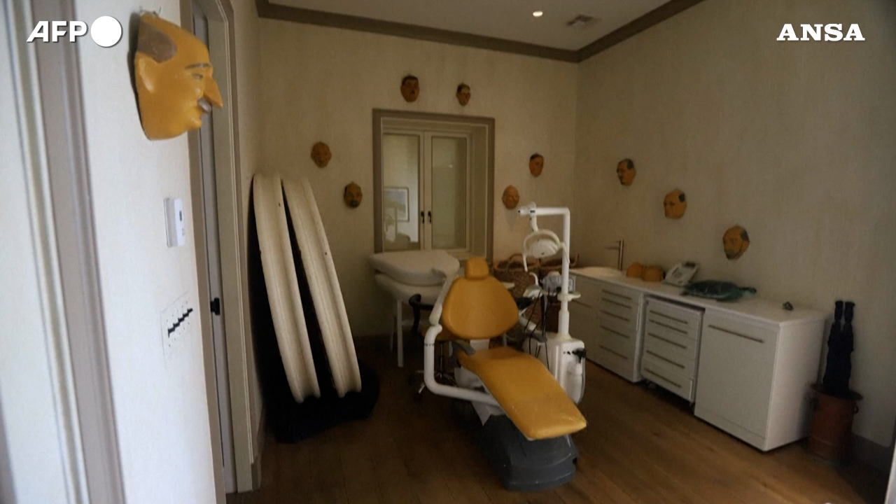 Sull’isola degli orrori di Epstein, la villa e la stanza con l’inquietante poltrona da dentista: i video inediti