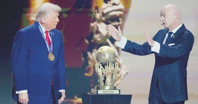 Trump: “La Ue faccia da sè. Sbaglia tutto, ora rischia di sparire”