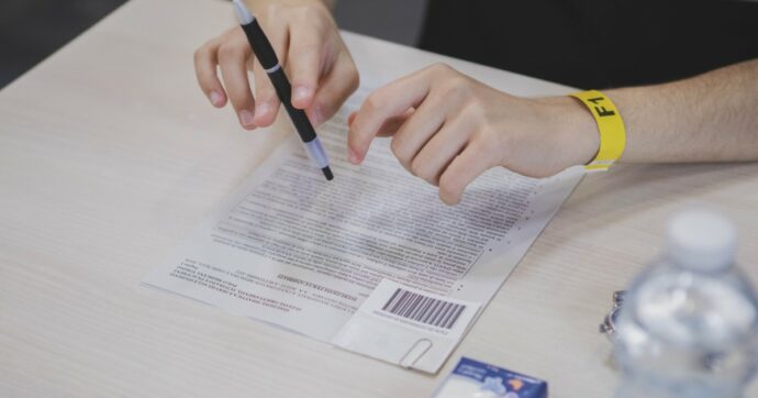 Test filtro per Medicina, anche nel secondo appello male Fisica per gli aspiranti camici bianchi