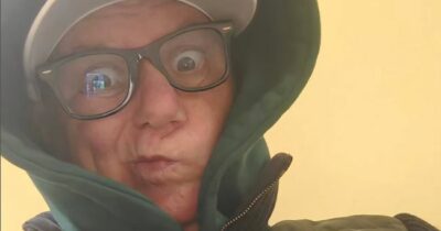 Copertina di Carlo Vanzini ha un tumore: “Mia sorella è morta per la stessa malattia. Ho imparato ad ascoltarmi”. A gennaio l’operazione