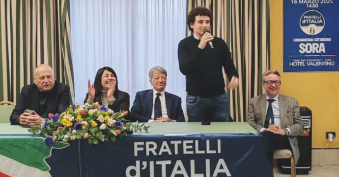 Il coordinatore FdI di Sora e uno studente. Il sito di Rainews accoglie gli iscritti di Meloni