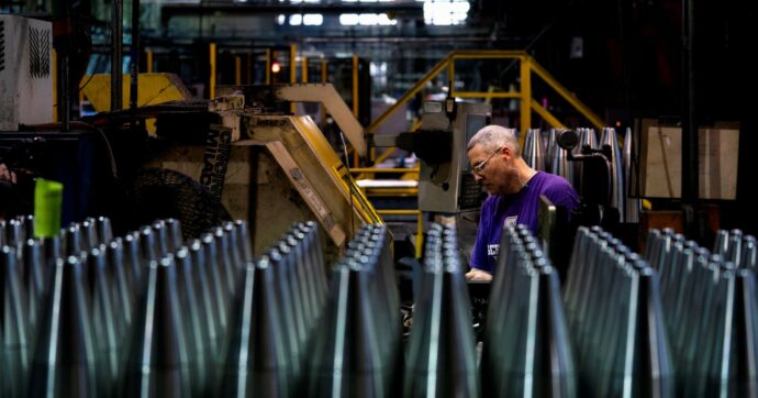 Soli, ma con armi “yankee”: l’Italia ne compra 260 mln