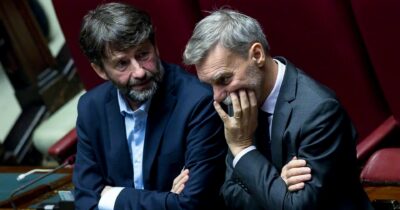 Copertina di La risposta poco pia dei parlamentari cattolici alla Cei: “Siamo politici, non preti. Le armi servono”