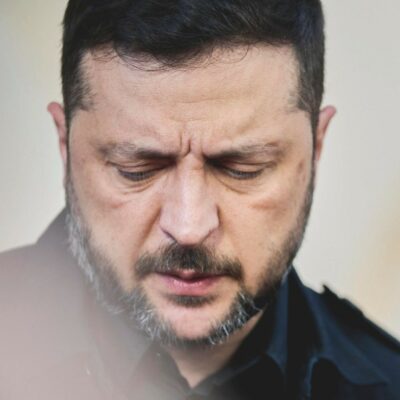 Copertina di Kiev, governo a metà: il timore di inchieste lascia 3 ministeri vuoti