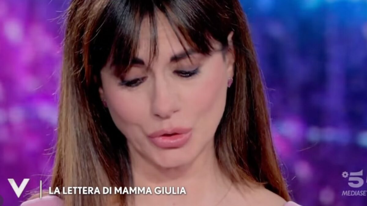 “L’ho perso molto prima che morisse”: Rossella Brescia, il dolore per l’Alzheimer del padre e la solitudine dopo 20 anni di coppia