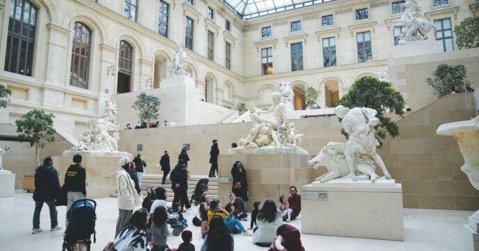 Il nuovo fantasma al Louvre: chiusura causa sciopero