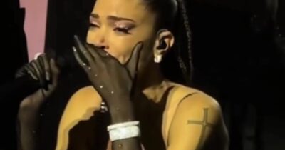 Copertina di Elodie scoppia in lacrime sul palco e annuncia: “Mi fermerò per un po’”